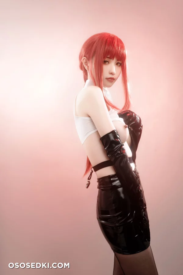 HornyCos - Red-Haired Petite Beauty Cosplays As Chainsaw Man Makima (Patreon) - 77