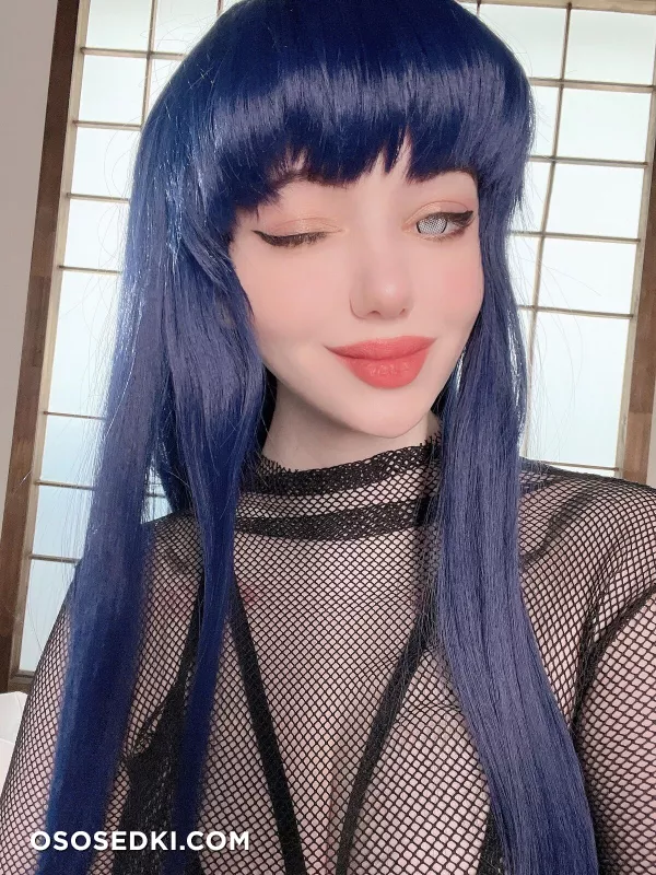 Alina Becker - Hinata - 50