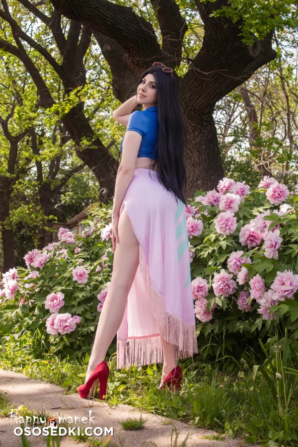 Happy Manek - Nico Robin - One Piece - 23