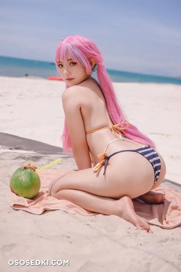 Messie Huang - Minato Aqua - Hololive - 11