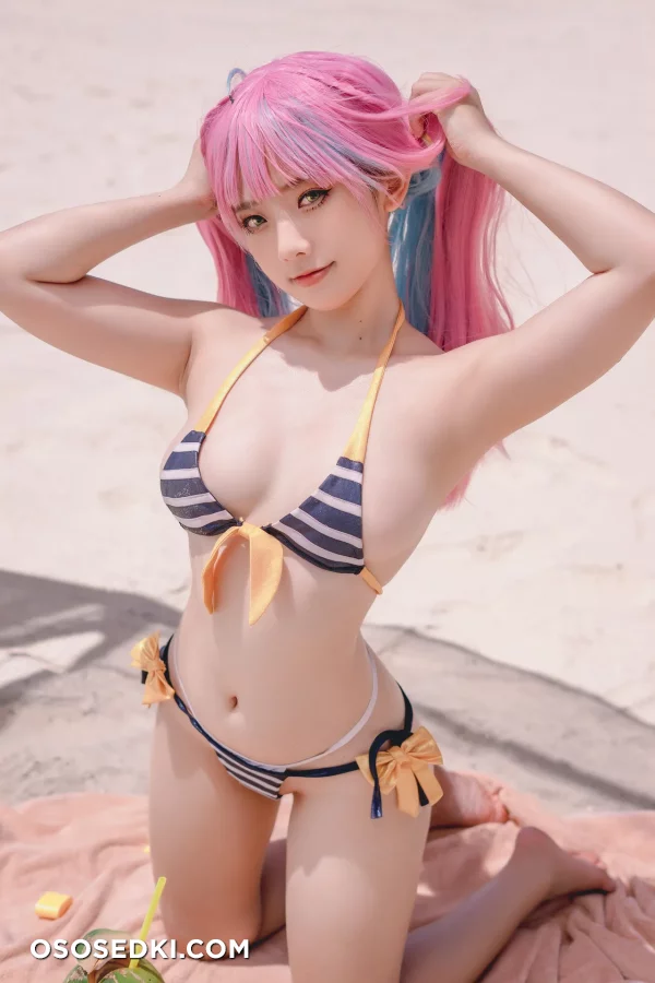 Messie Huang - Minato Aqua - Hololive - 15