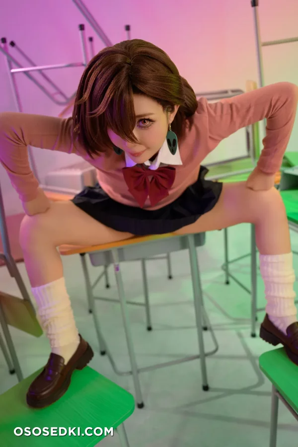 Umeko J - Momo Ayase - Dandadan - 13
