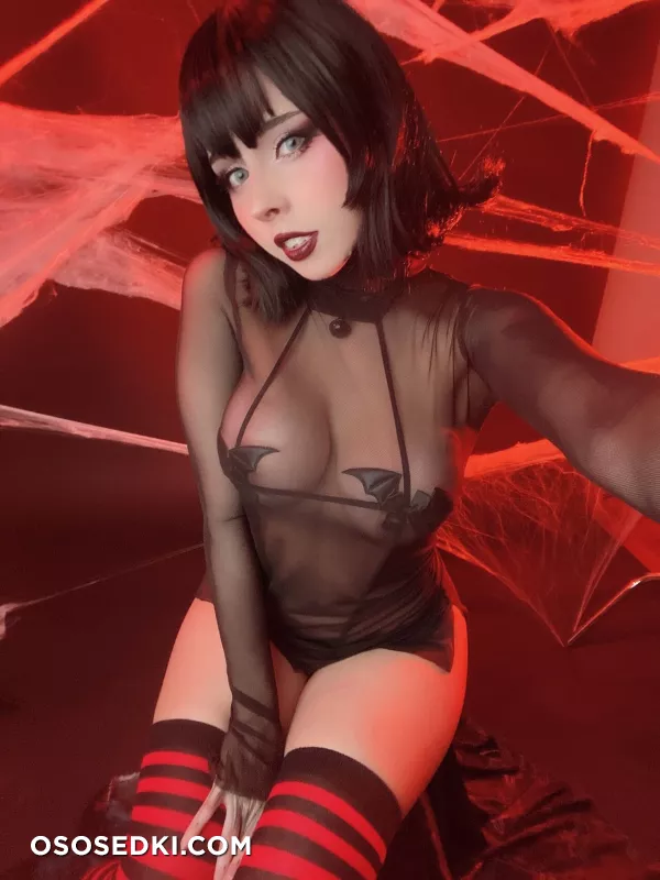 Yuzuki Miiu - Mavis Dracula - 39