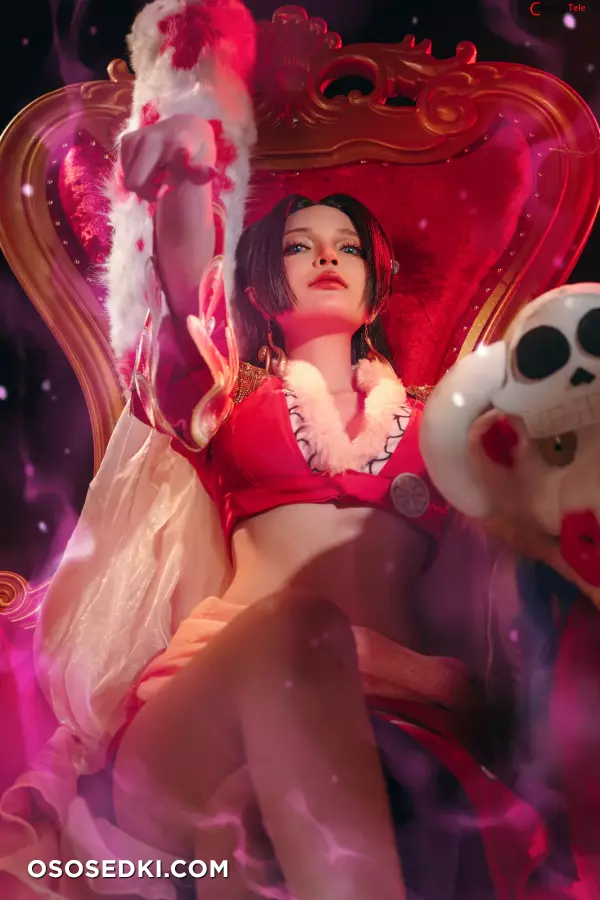 Umeko J cosplay Boa Hancock - One Piece - 10