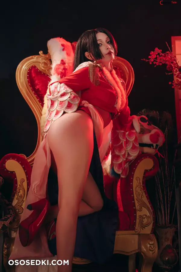 Umeko J cosplay Boa Hancock - One Piece - 15