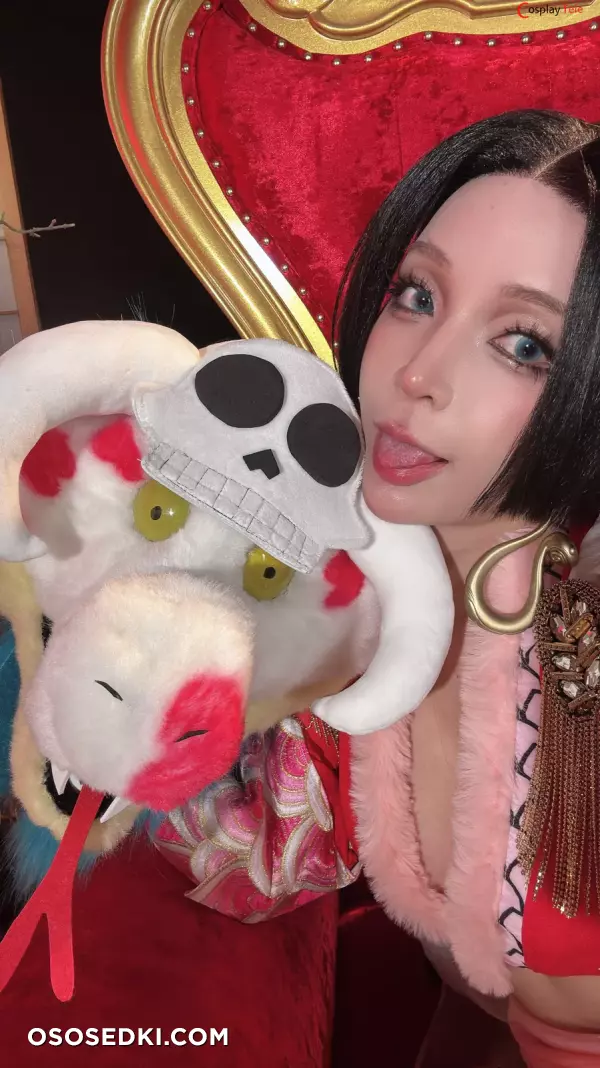 Umeko J cosplay Boa Hancock - One Piece - 86