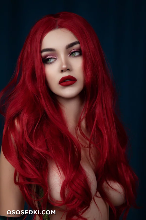 Kalinka Fox | Christina Fink - Poison Ivy - Batman - 27