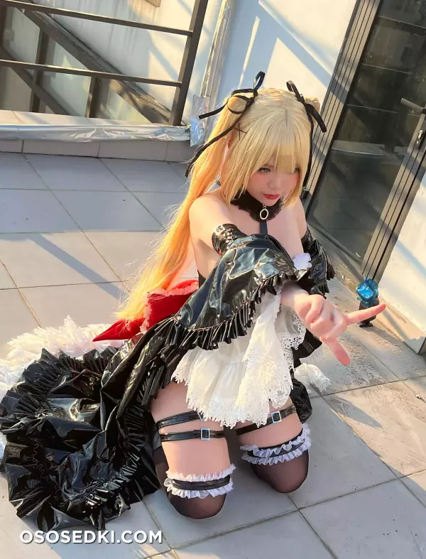 ZinieQ - Marie Rose Sakimichan Art - 35