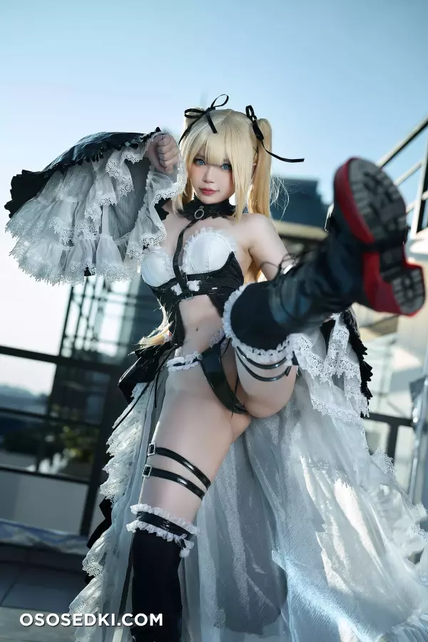 ZinieQ - Marie Rose Sakimichan Art - 9