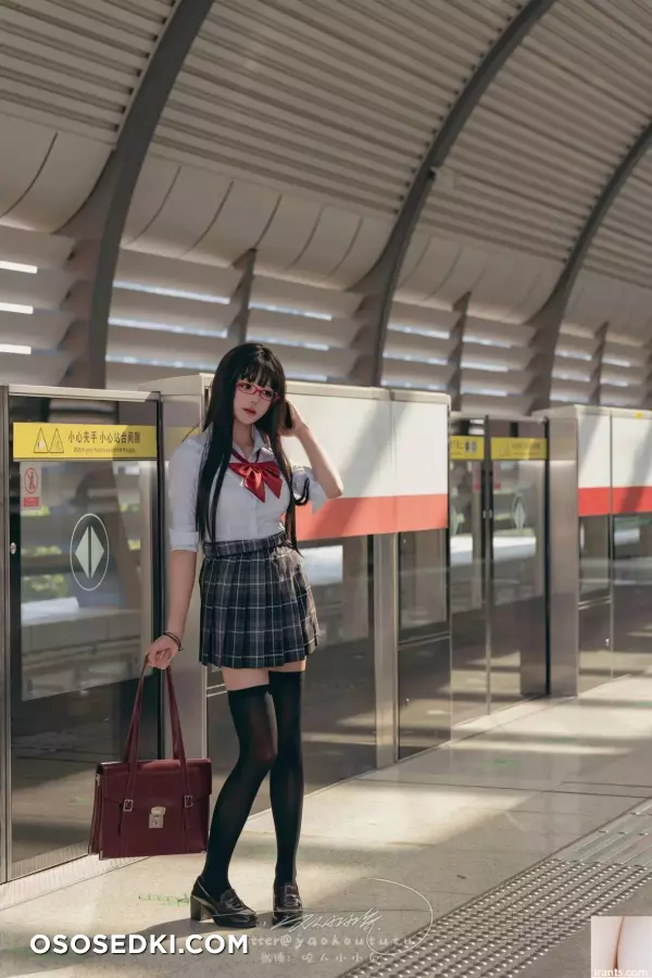  网路收集  福利少女 咬一口兔娘 电车惊魂expect VIP专属全  75P  - 24