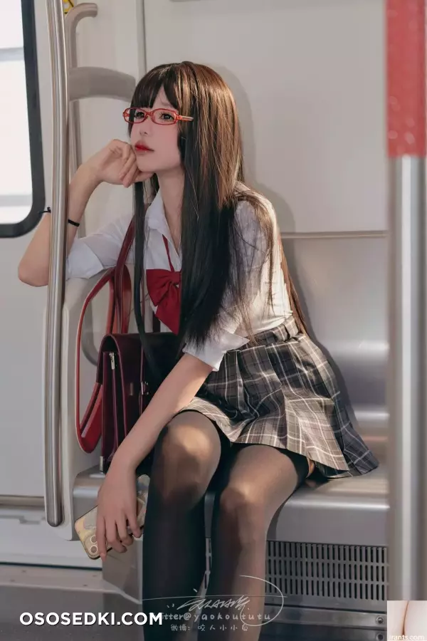  网路收集  福利少女 咬一口兔娘 电车惊魂expect VIP专属全  75P  - 73