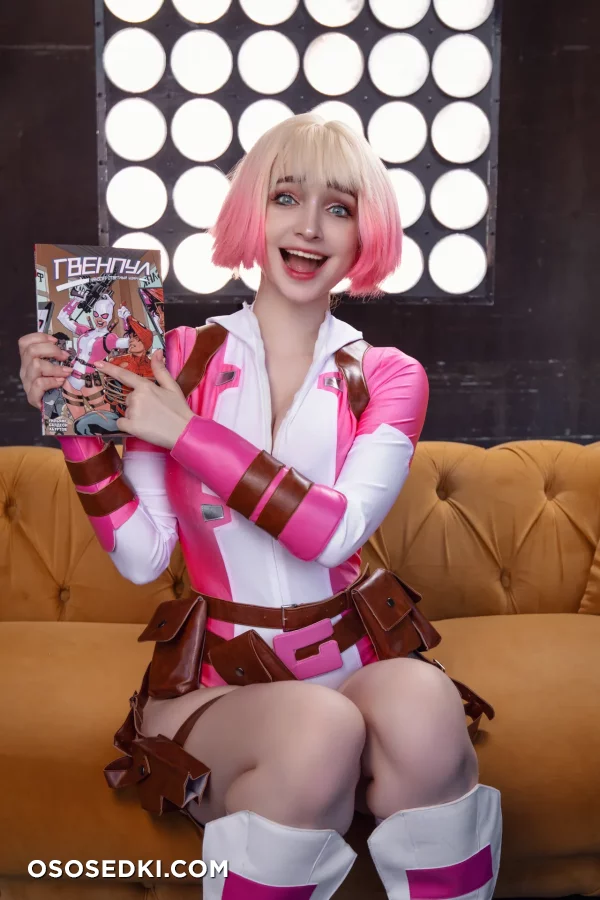 Hologana - Gwenpool - Deadpool - 12