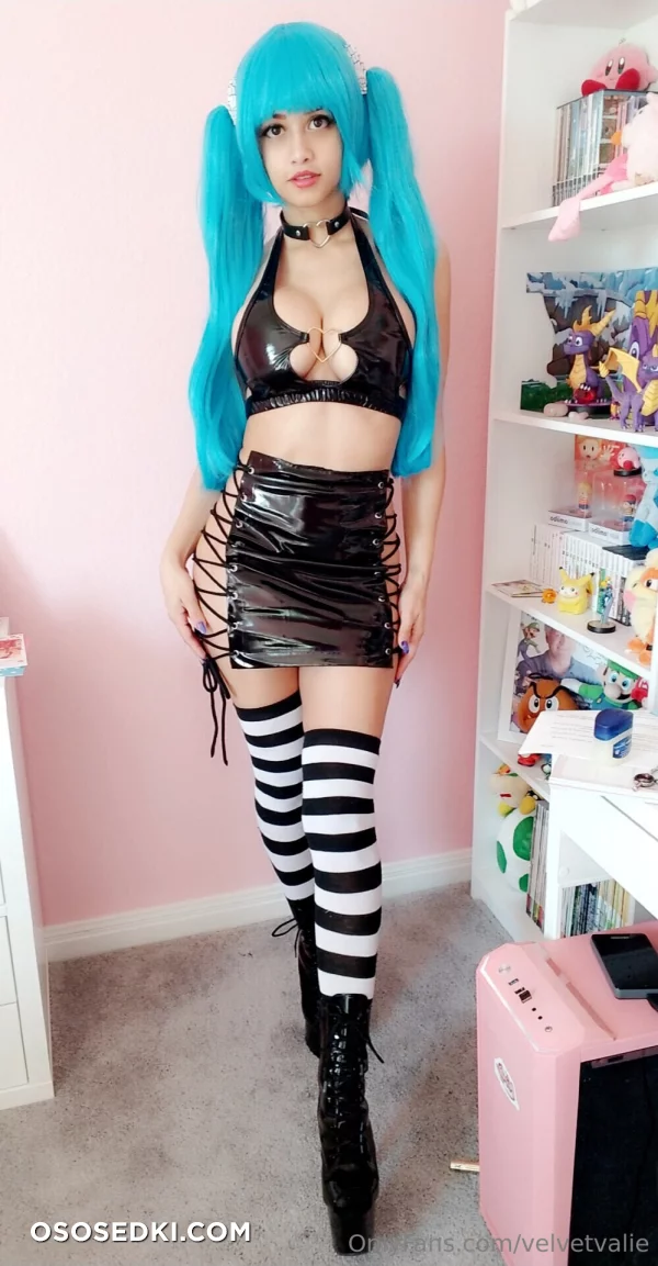 Velvet Valerina - Miku Hatsune - Vocaloid - 1