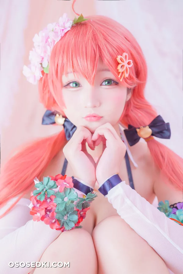 Takanashi Hanari - Sakura Miko - Hololive - 2
