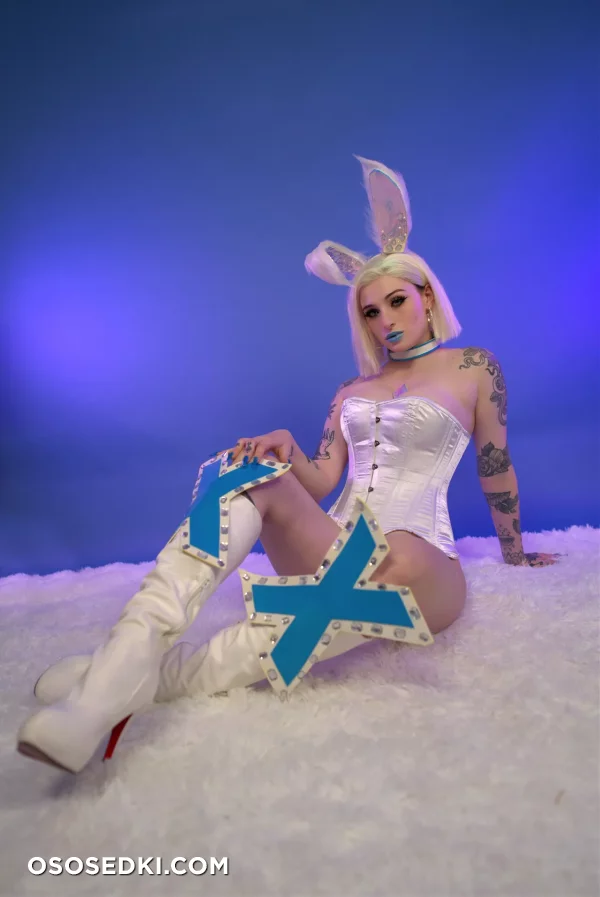 Kayla Erin - Emma Frost - X-men - 15