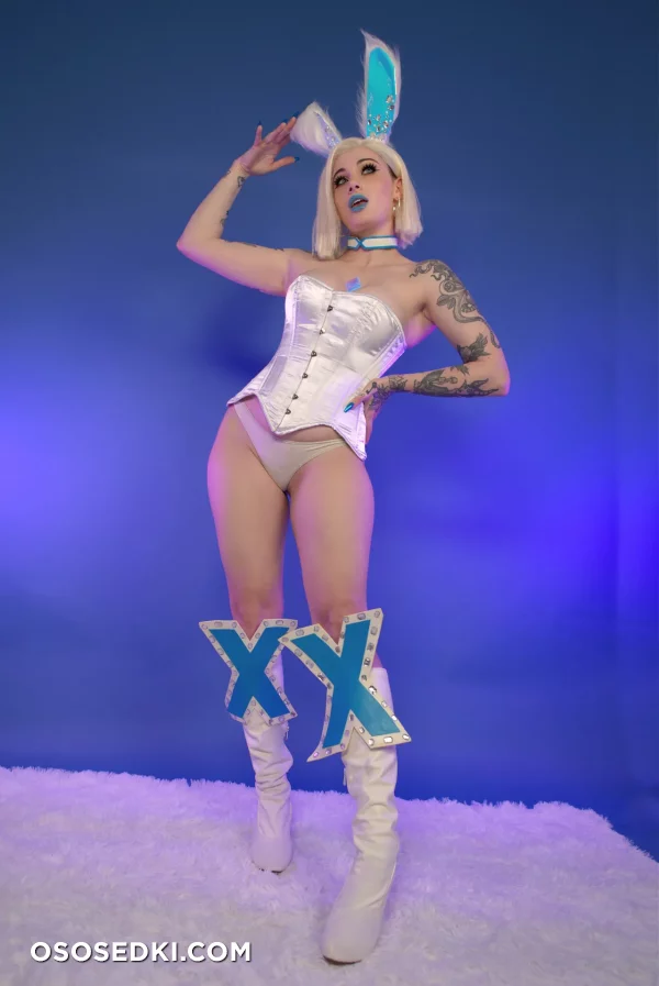 Kayla Erin - Emma Frost - X-men - 3
