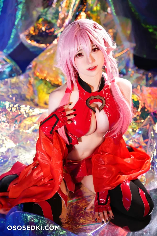Sally Dorasnow - Inori Yuzuriha - Guilty Crown - 12