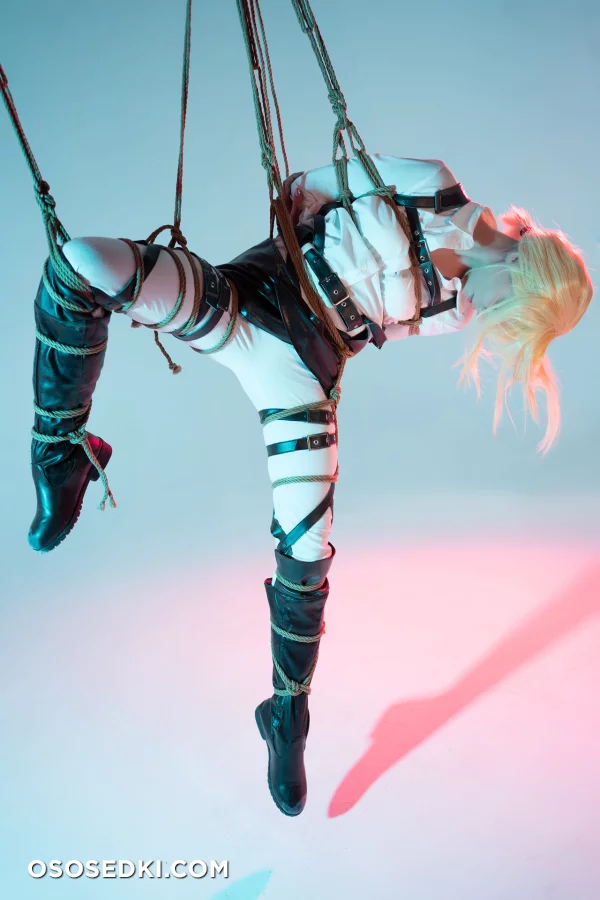 Aleksandra Bodler - Krista Lenz - Shingeki No Kyojin | Attack On Titan - 20