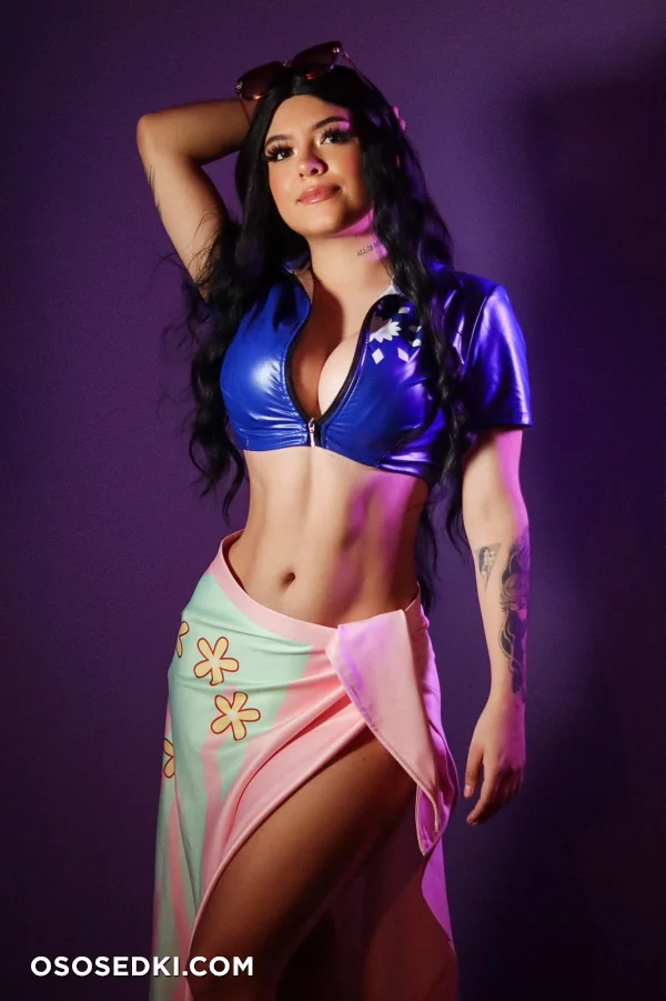 GundamChick - Nico Robin - One Piece - 10