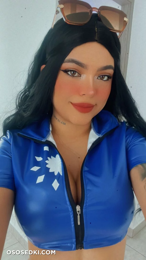 GundamChick - Nico Robin - One Piece - 13