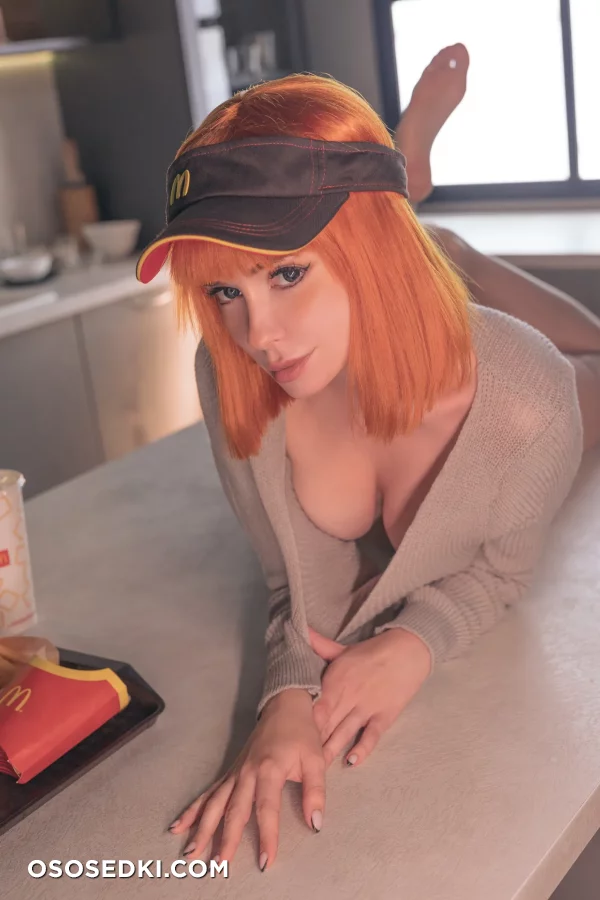 Aleksandra Bodler - Mcdonalds Mom -  - 8