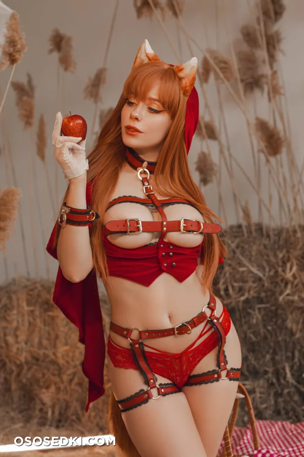 Aleksandra Bodler - Holo - Little Red Riding Hood - 13