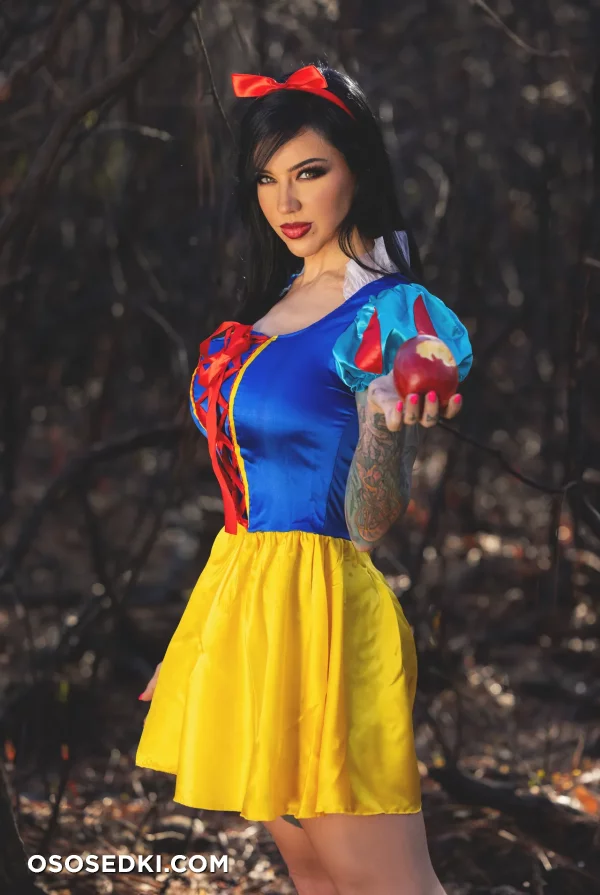 Alex Zedra - Snow White - Snow White And The Seven Dwarfs - 2