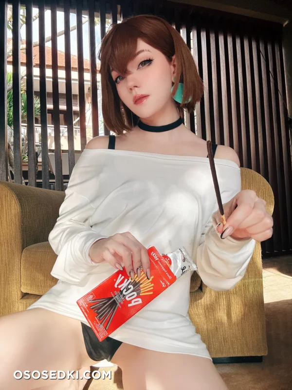 Caticornplay - Momo Ayase - Dandadan - 14