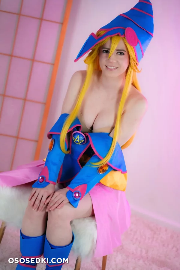 Ellie Skywalker - Dark Magician Girl - Yu-gi-oh - 1