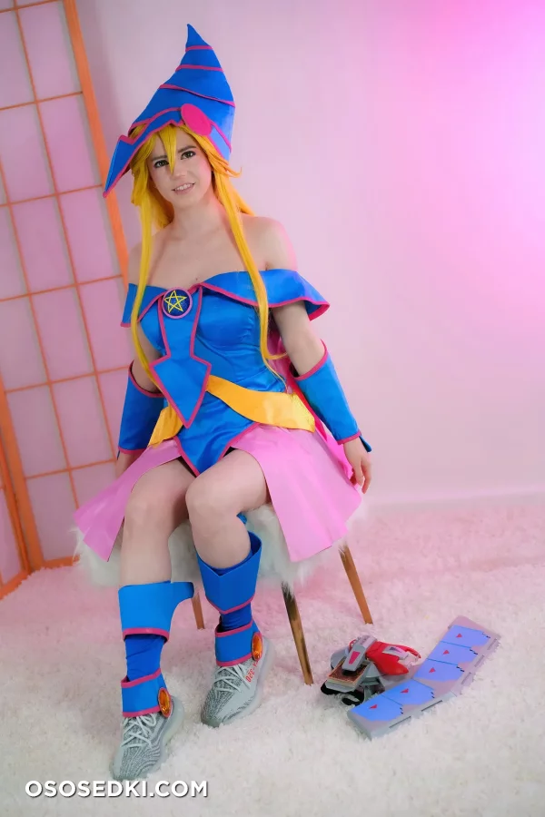 Ellie Skywalker - Dark Magician Girl - Yu-gi-oh - 3