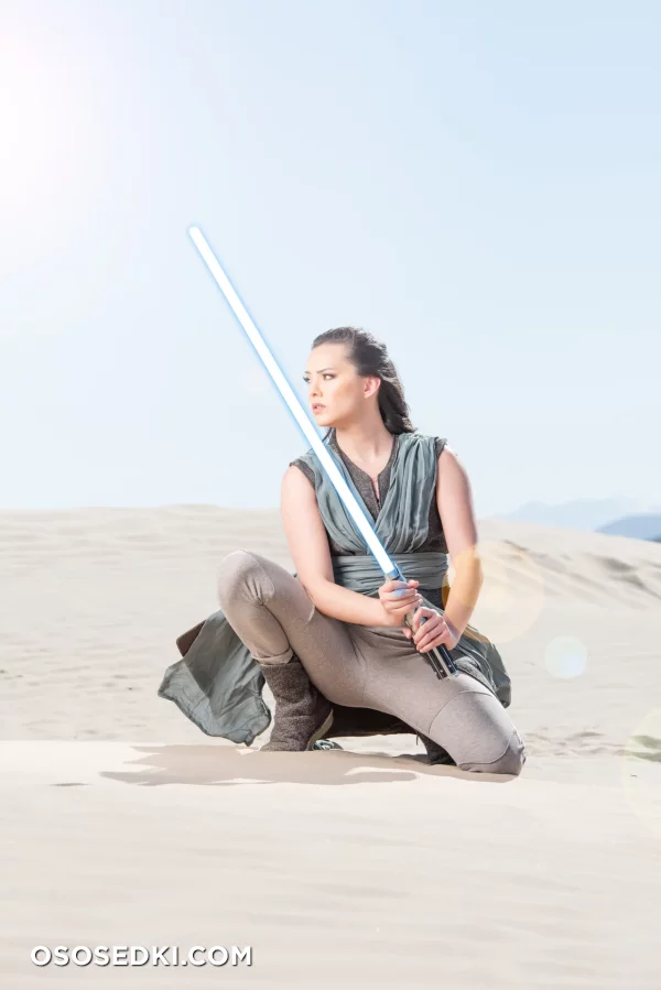 Joanie Brosas - Rey - Star Wars - 11