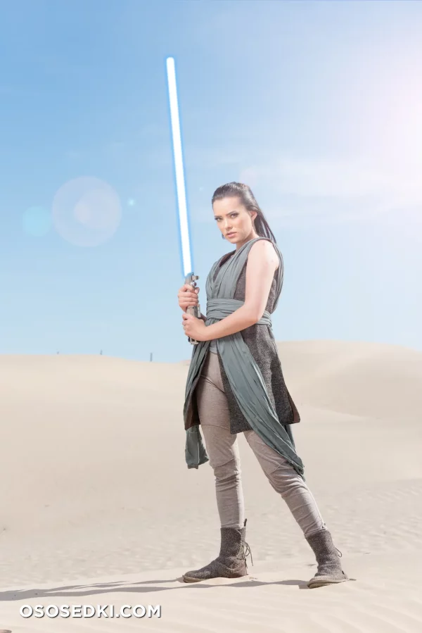 Joanie Brosas - Rey - Star Wars - 2