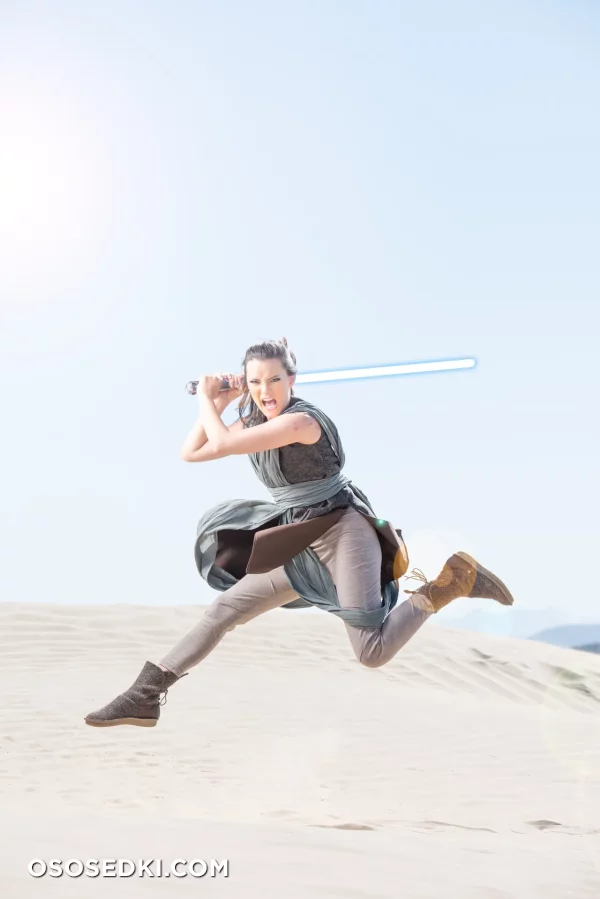 Joanie Brosas - Rey - Star Wars - 8