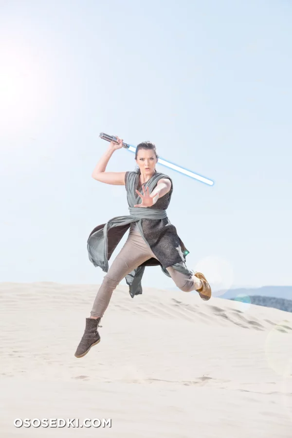 Joanie Brosas - Rey - Star Wars - 9