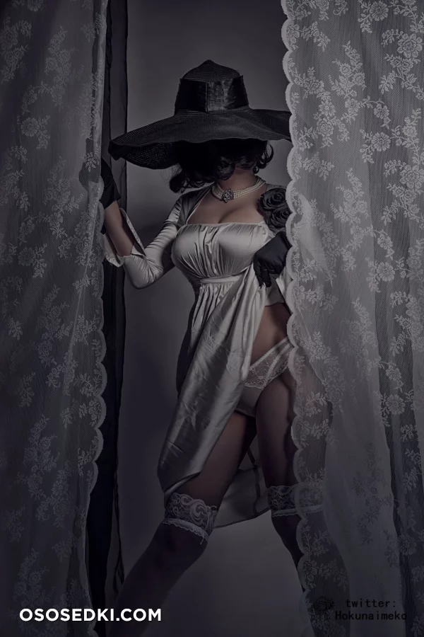 Hokunaimeko - Alcina Dimitrescu - Resident Evil | Biohazard - 57