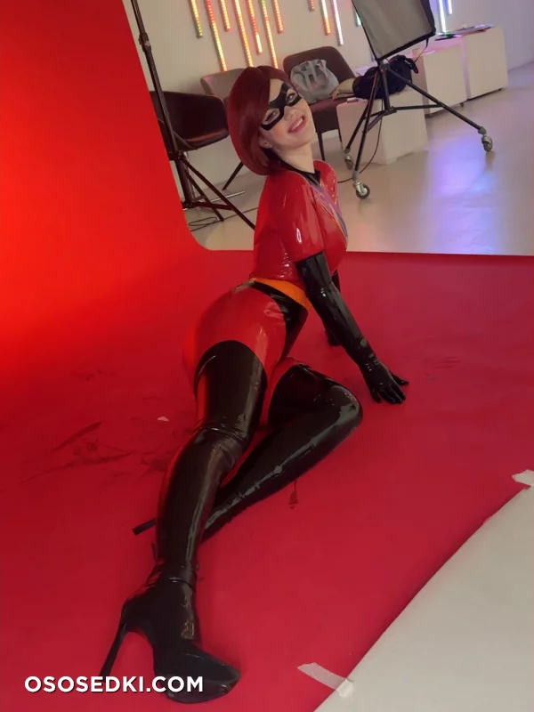 Lada Lyumos - Helen Parr | Elastigirl - The Incredibles - 9