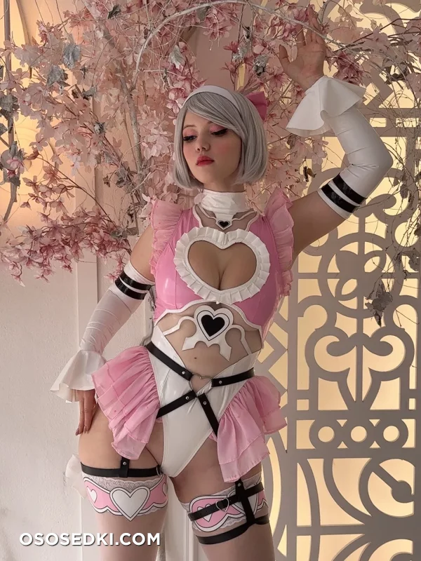 Lada Lyumos - 2b - Nier Automata - 22