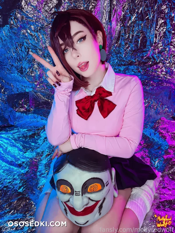 Molly Red Wolf - Momo Ayase - Dandadan - 1