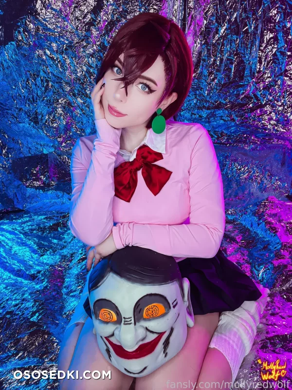 Molly Red Wolf - Momo Ayase - Dandadan - 4