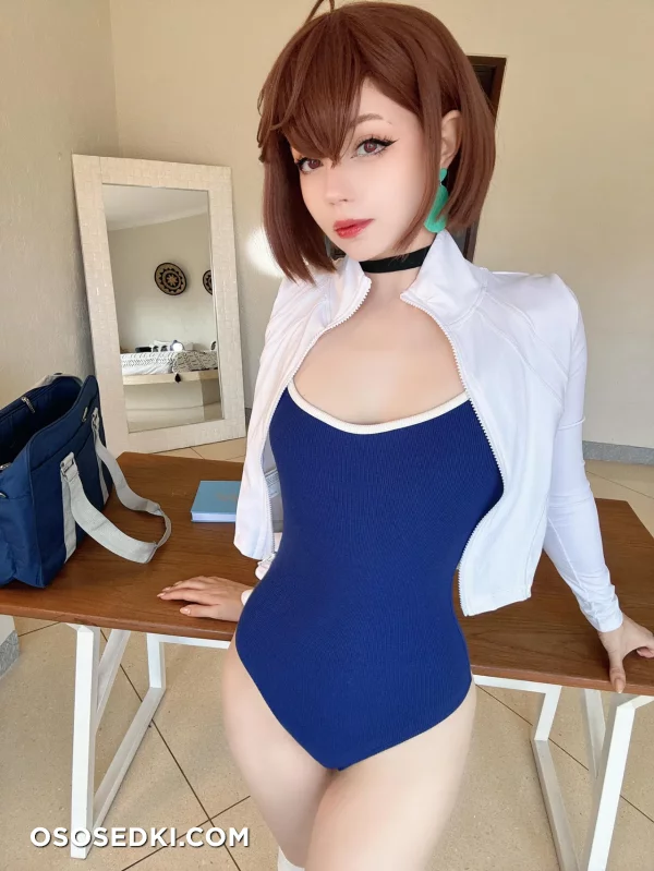 Caticornplay - Momo Ayase - Dandadan - 11