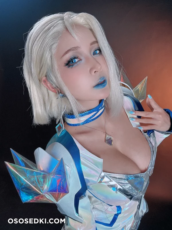 Umeko J - Emma Frost - X-men - 76