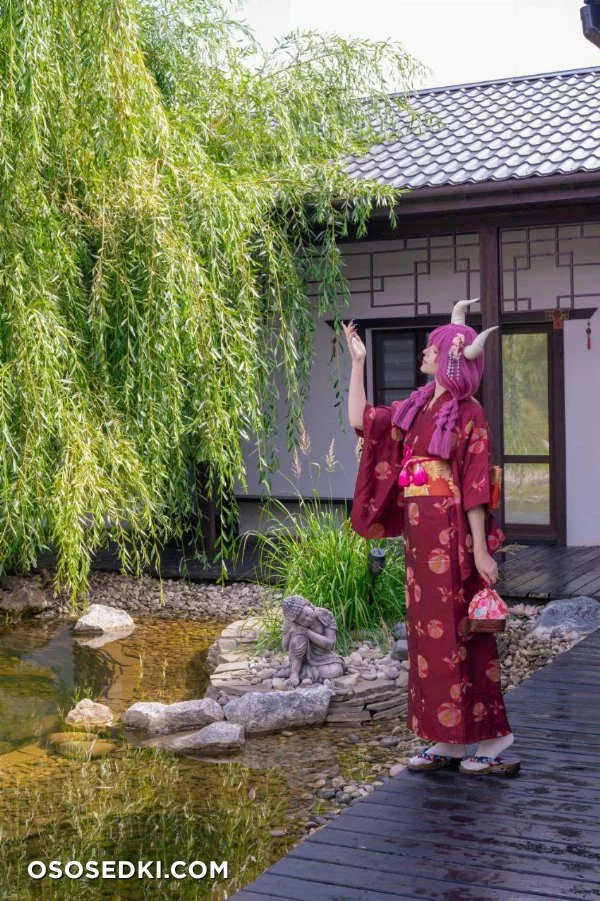 Tsuki Desu - Aura Sou Sou No Frieren - 6