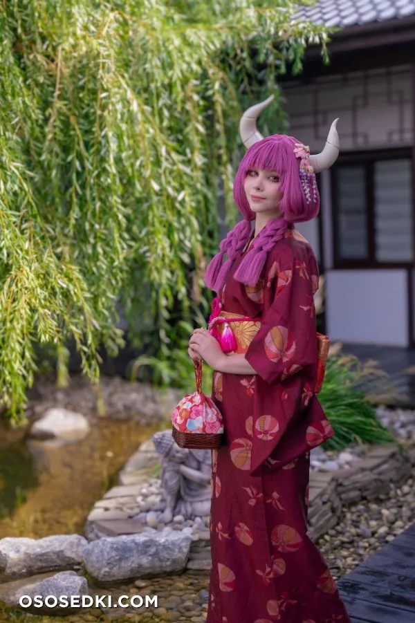 Tsuki Desu - Aura Sou Sou No Frieren - 9