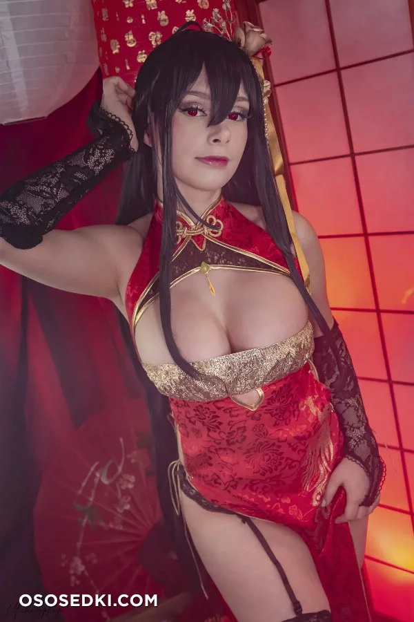 Miih Cosplay - Taihou - Azur Lane - 17