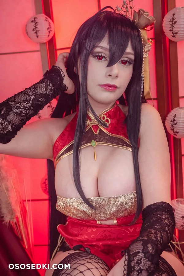 Miih Cosplay - Taihou - Azur Lane - 38