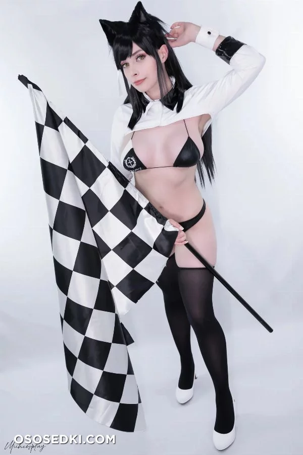 Miih Cosplay - Atago - Azur Lane - 1