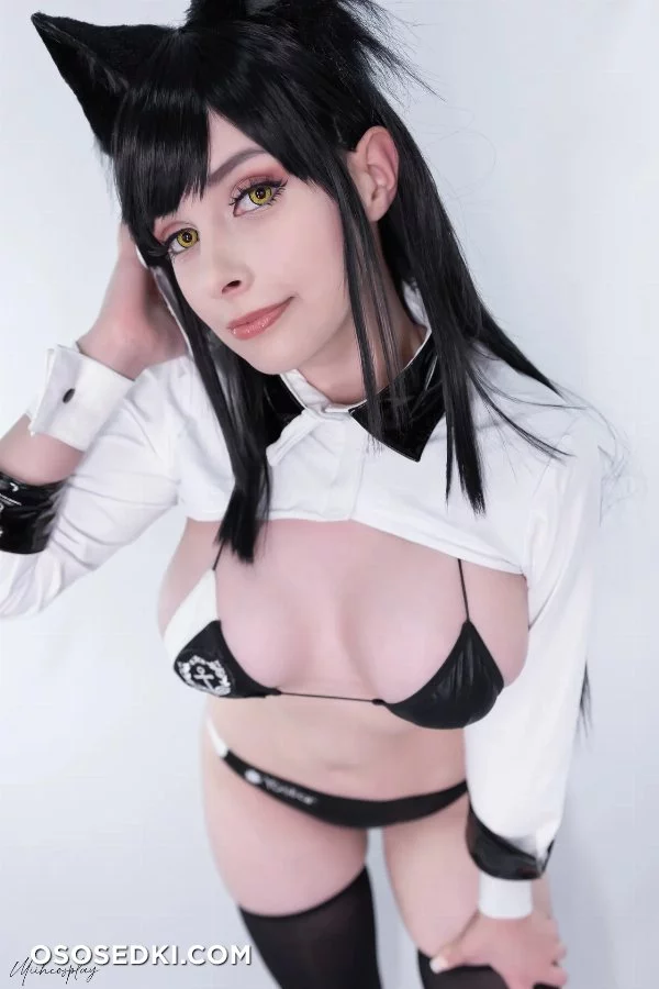 Miih Cosplay - Atago - Azur Lane - 13