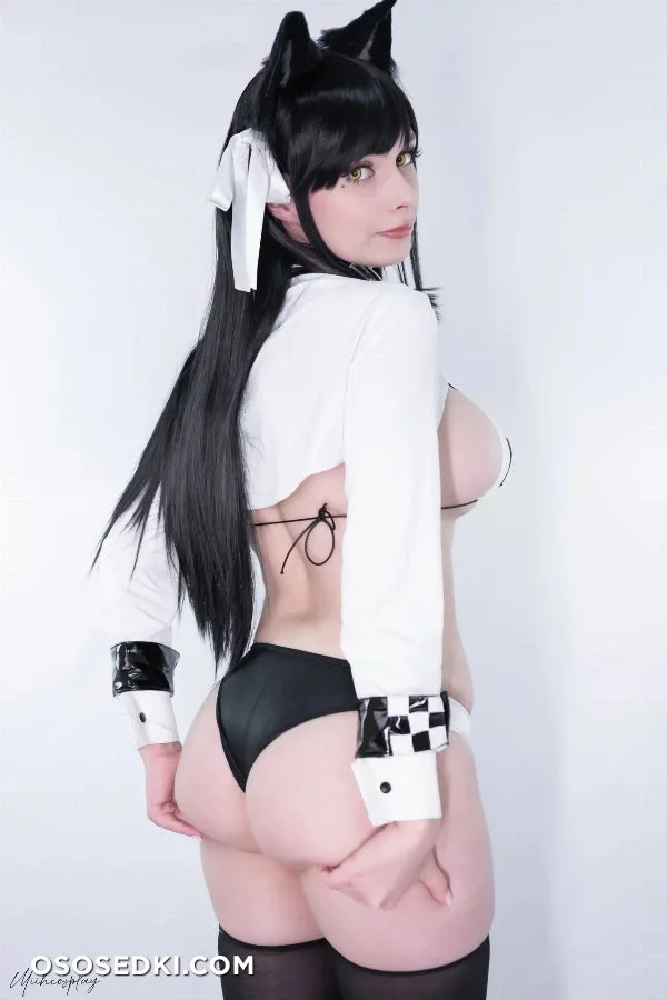 Miih Cosplay - Atago - Azur Lane - 25
