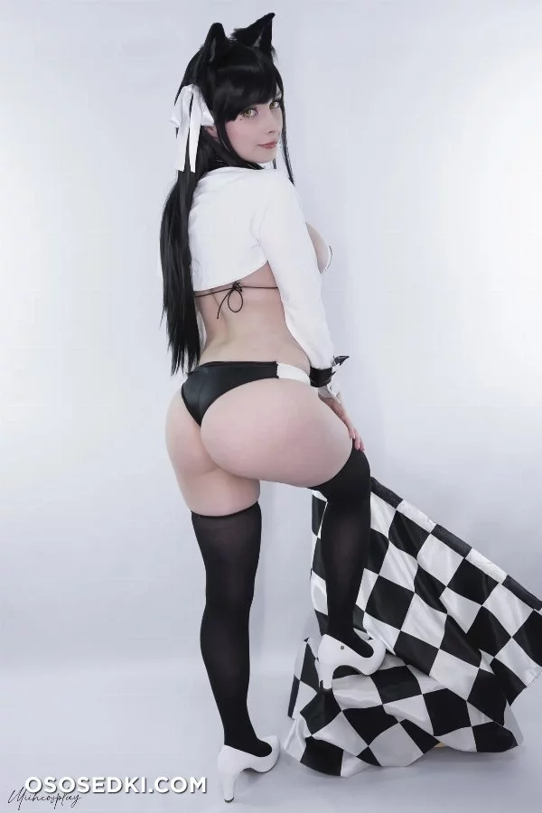 Miih Cosplay - Atago - Azur Lane - 27