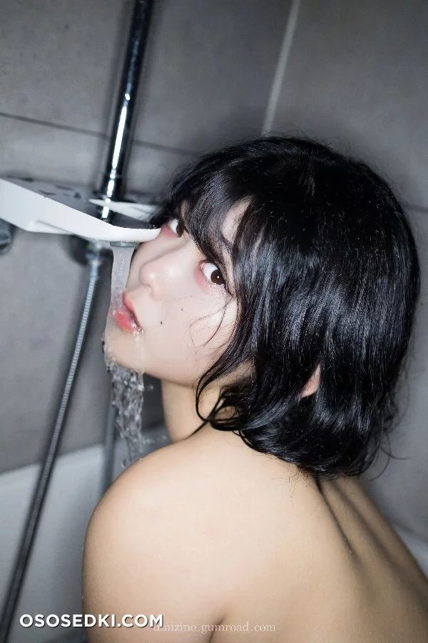 [UMIZINE] Zia (지아) - Vol 2 Bathtub Mermaid 107P - 100